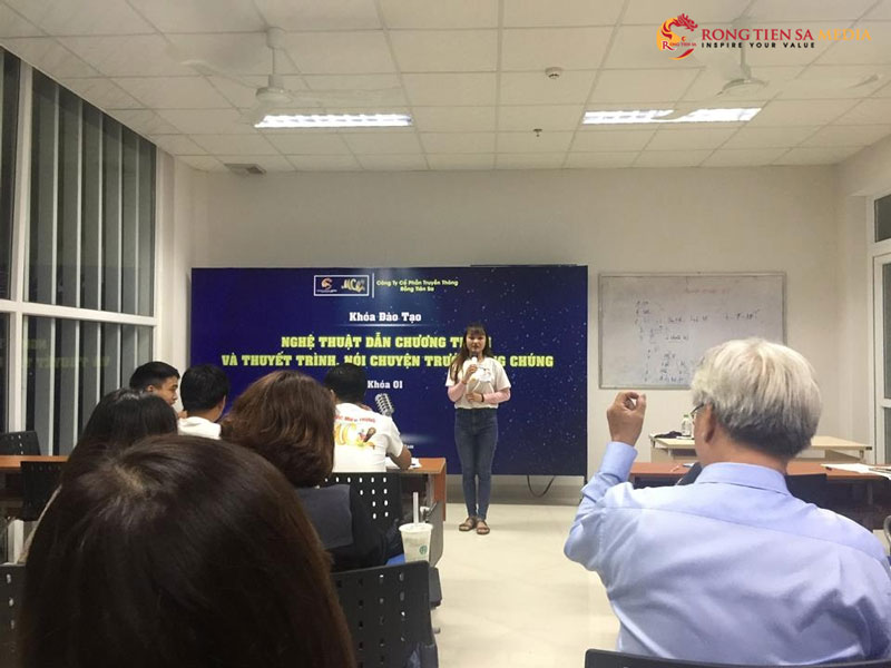 mc-qna01-nghe-thuat-dien-cam-20