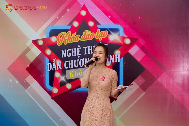 mc16mce01-le-tot-nghiep-be-giang-10