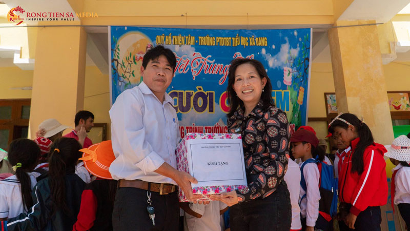 chuong-trinh-nu-cuoi-cho-em-tay-giang-2019-2