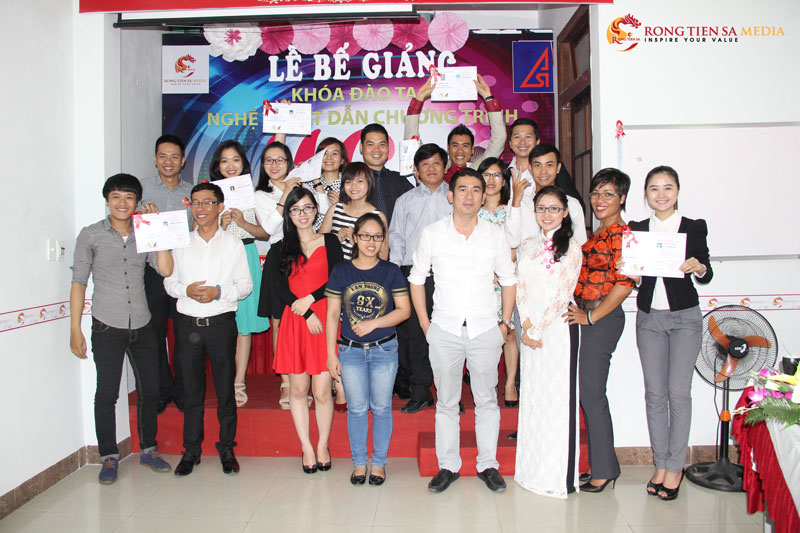 le-be-giang-khoa-mc04-2