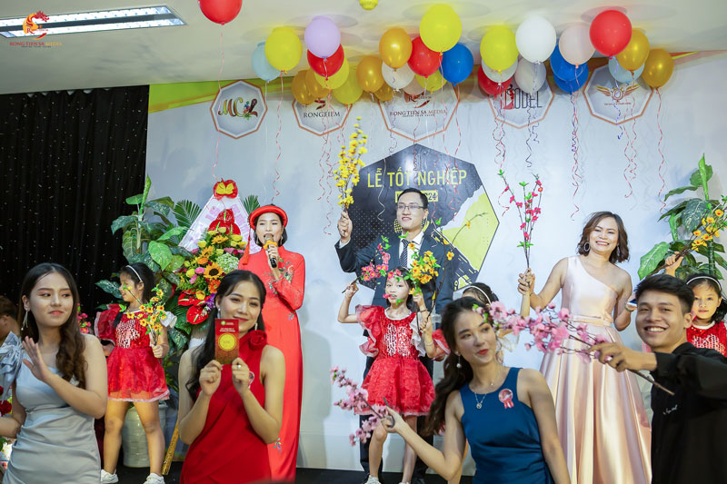 le-tot-nghiep-mc24-8